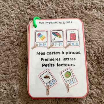  ⁠les 27 cartes à pinces premières lettres pour les petits lecteurs  